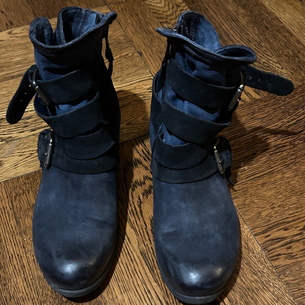 Purple/Navy MizMooz Moto Boots